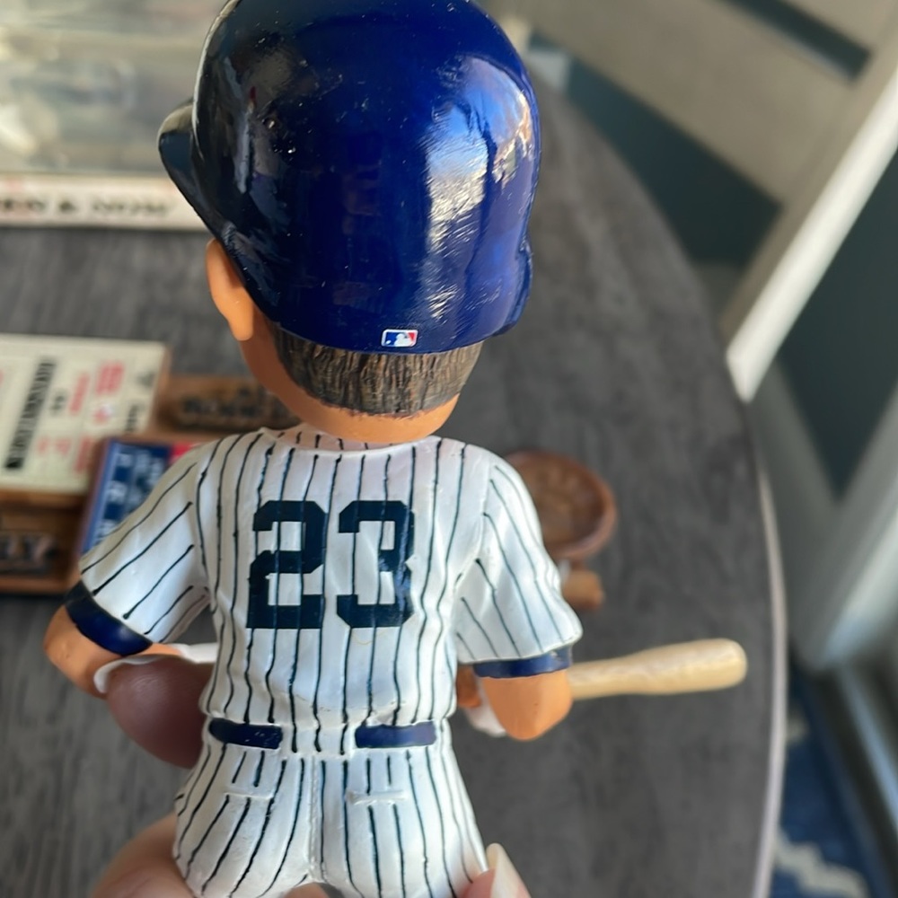 NY Yankees Legends of the Diamond Bobblemates - Mattingly & Rodriguez - Picture 14 of 16
